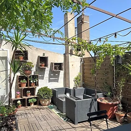 Independante Avec Sdb-terrasse Privative. Centre