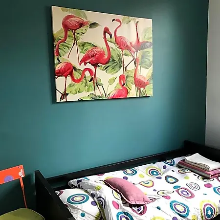 Indépendante Avec Sdb-terrasse Privative. Centre Nîmes