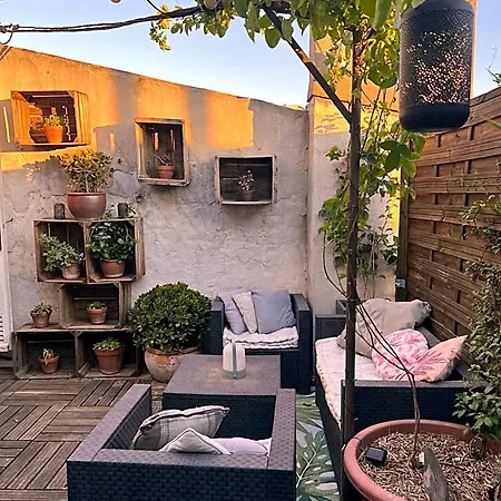 Bed & Breakfast Independante Avec Sdb-terrasse Privative. Centre Nîmes